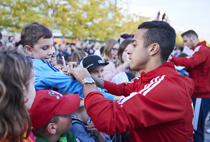 Half width thiago alc ntara