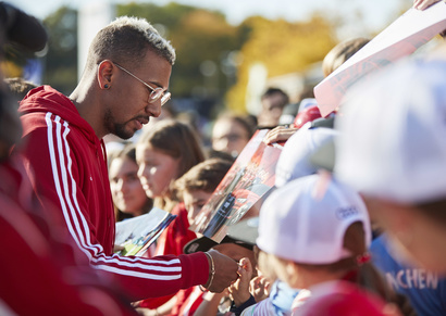 Half width j r me boateng