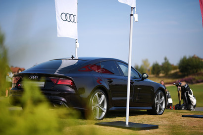 Half width audi golf cup 9