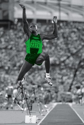 Атланта-1996. Карл Льюис выполняет победный прыжок