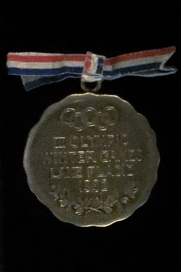 Золотая медаль Сони с Игр в Лейк-Плэсиде в 1932 году© Kjetil Ree