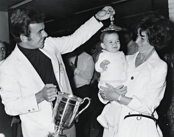 Победитель US Open 1970 Тони Джеклин с сыном