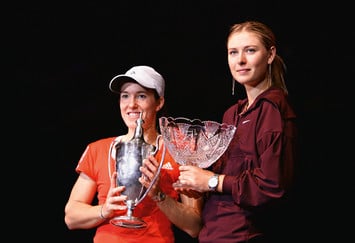 В финале итогового турнира WTA 2007 года  Жюстин Энен обыграла Марию Шарапову