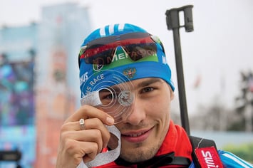 Антон Шипулин пообещал в следующем году выиграть главный трофей московской шоу-гонки