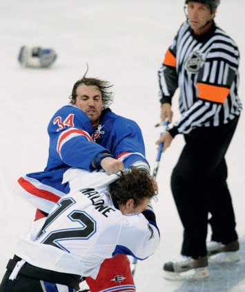 Матч между Tampa Bay Lightning 
и New York Rangers состоялся в Праге