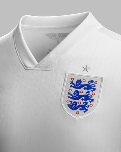 Half width england home collar2 prideht v1 detail