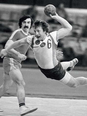 В 1970-е МАИ и тбилисский «Буревестник» неоднократно становились призерами чемпионата страны