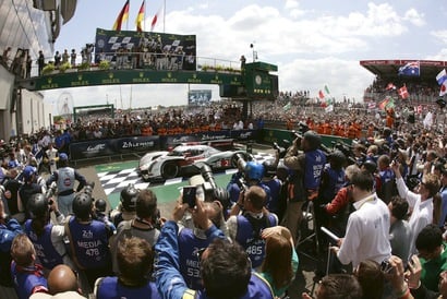 Half width triumph at le mans audi defeats porsche and toyota